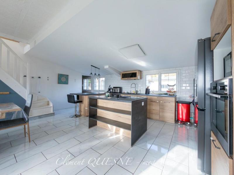 Maison - 161 m² - 5 pièces