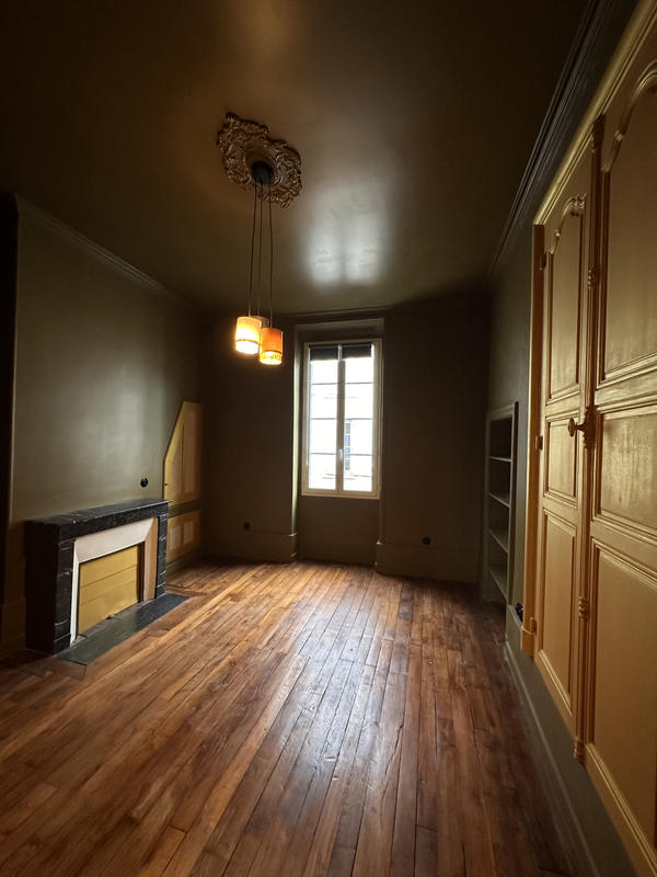 Appartement - 98 m² - 4 pièces