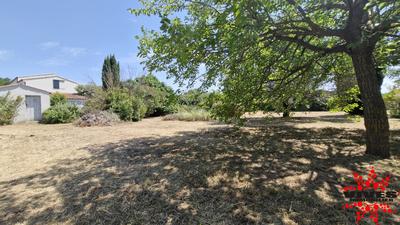 Terrain constructible - 1 089 m²