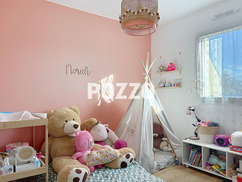 Maison - 142 m² - 7 pièces