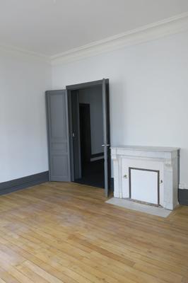 Bureau - 107 m² - 6 pièces