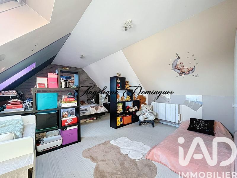 Maison - 242 m² - 8 pièces