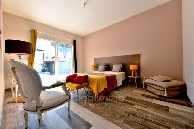 Villa - 215 m² - 5 pièces