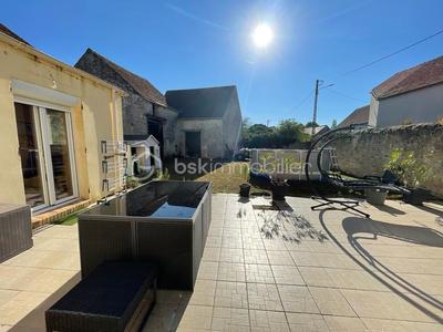 Maison - 160 m² - 8 pièces