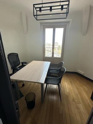 Bureau - 13 m² - 1 pièce