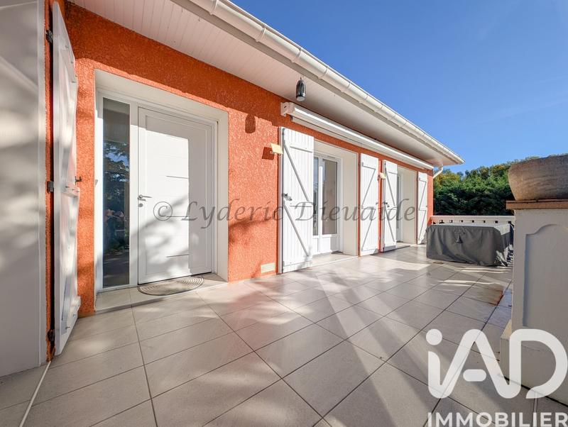 Maison - 177 m² - 5 pièces