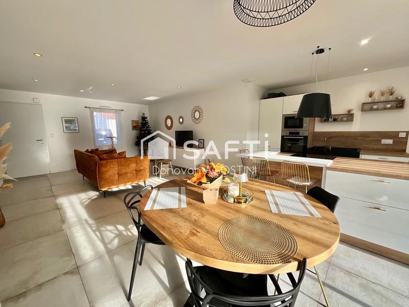 Maison - 98 m² - 5 pièces