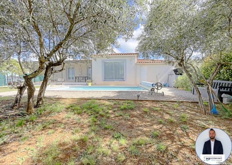 Maison - 93 m² - 5 pièces