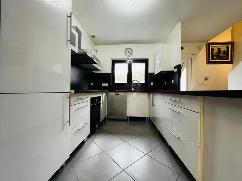 Maison - 82 m² - 4 pièces