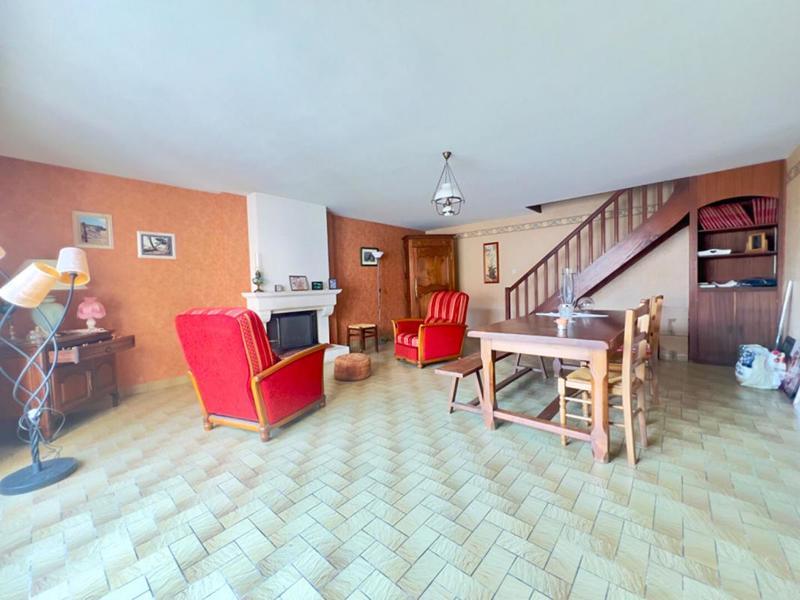 Maison - 122 m² - 6 pièces