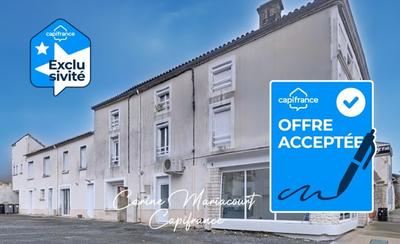 Immeuble - 221 m² - 13 pièces