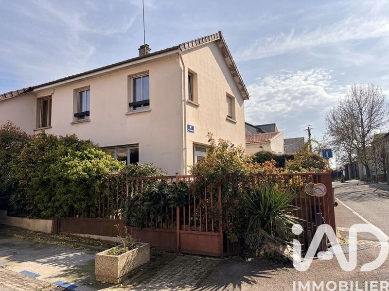 Maison - 128 m² - 5 pièces