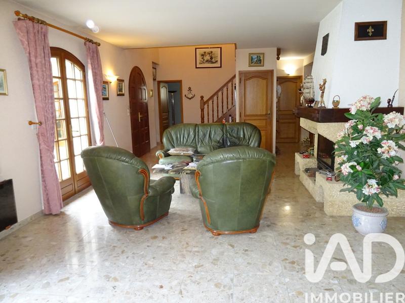 Maison - 195 m² - 9 pièces