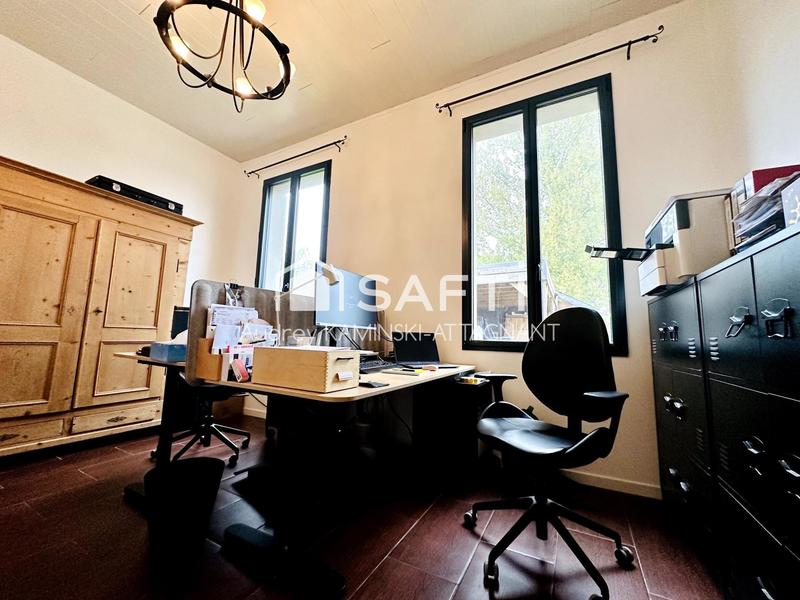 Maison - 268 m² - 9 pièces