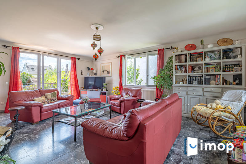 Maison - 180 m² - 6 pièces