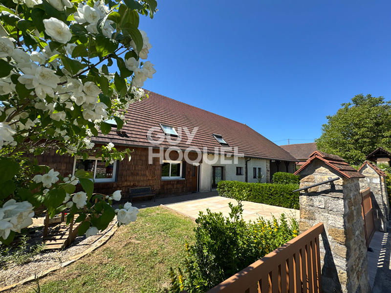 Maison - 514 m² - 15 pièces