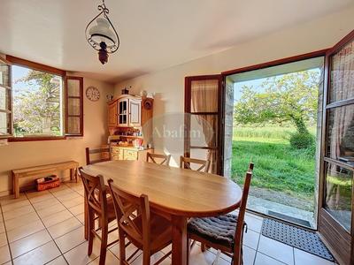 Maison - 210 m² - 8 pièces