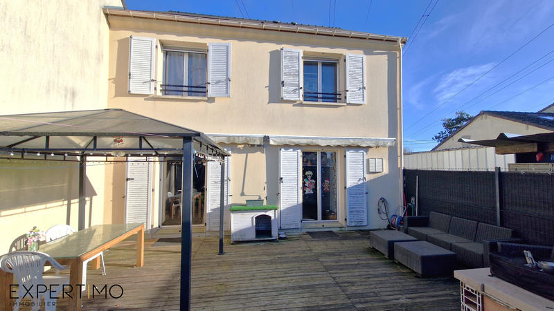Maison - 97 m² - 5 pièces