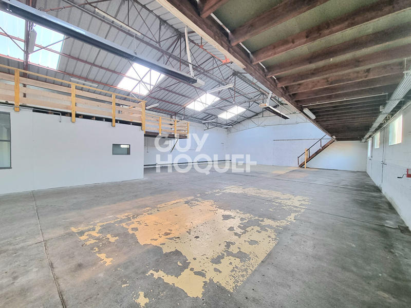 Local d'activité / Entrepôt - 400 m²
