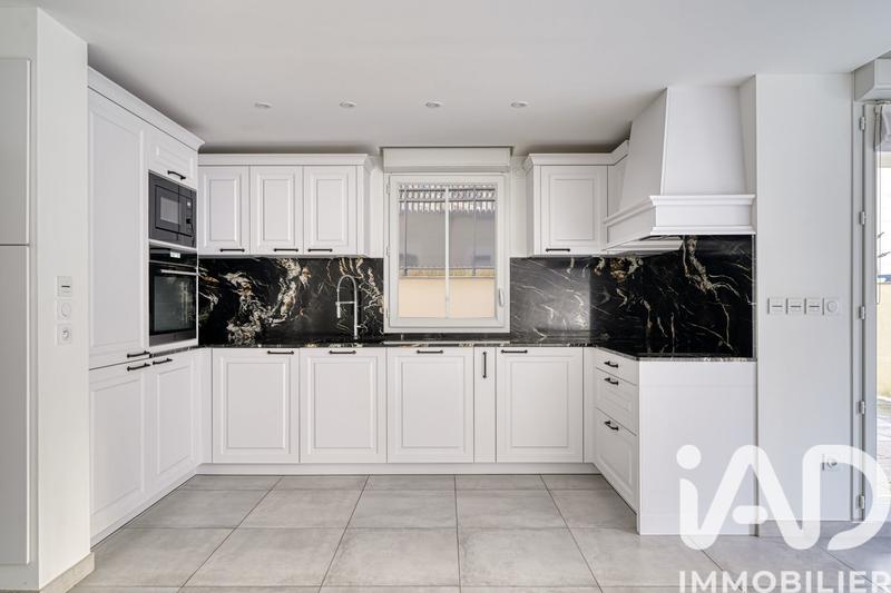 Appartement - 82 m² - 4 pièces