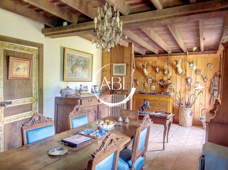 Maison ancienne - 172 m² - 6 pièces