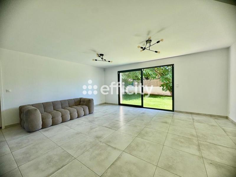 Maison - 97 m² - 4 pièces