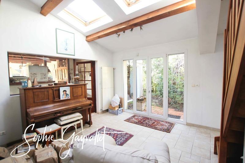 Maison - 180 m² - 6 pièces