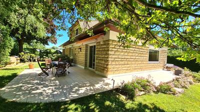 Maison traditionnelle - 188 m² - 8 pièces