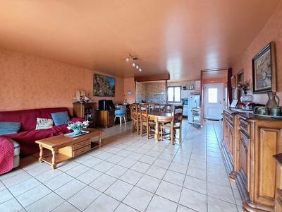 Maison - 102 m² - 5 pièces