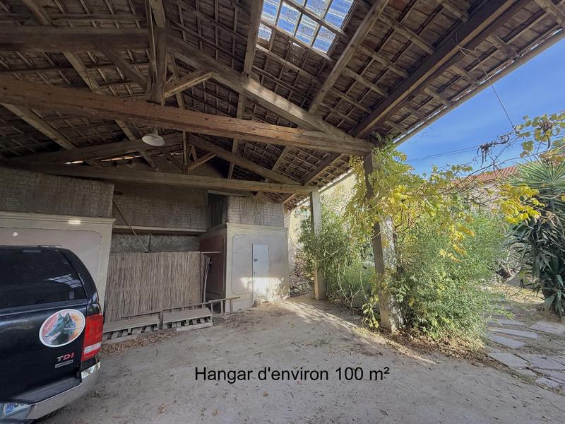 Maison - 229 m² - 7 pièces