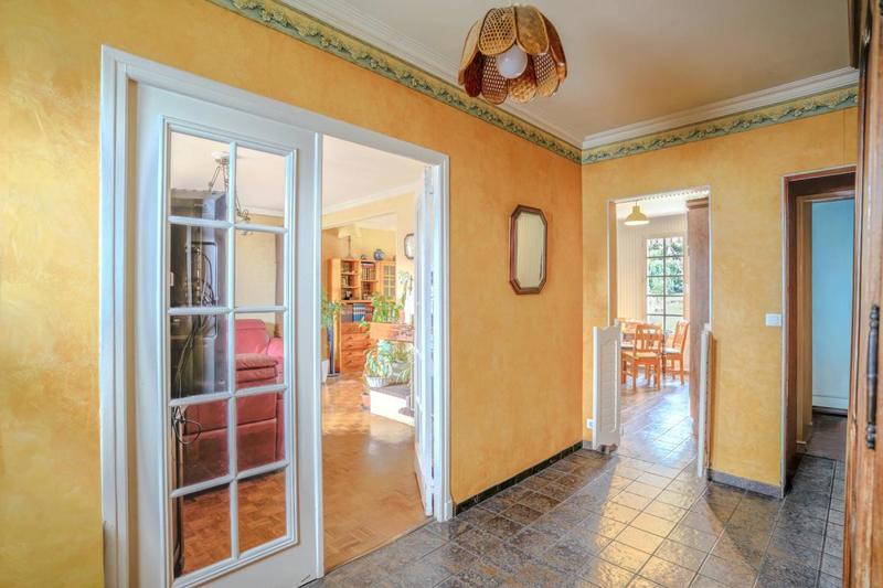 Maison - 137 m² - 7 pièces