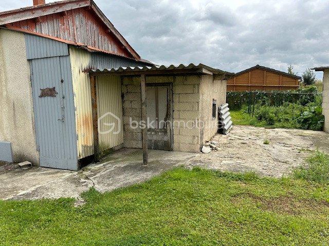 Maison - 90 m² - 5 pièces