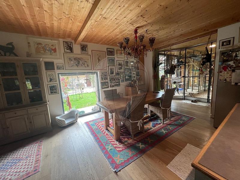 Demeure - 166 m² - 5 pièces