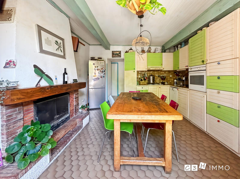 Maison - 205 m² - 6 pièces