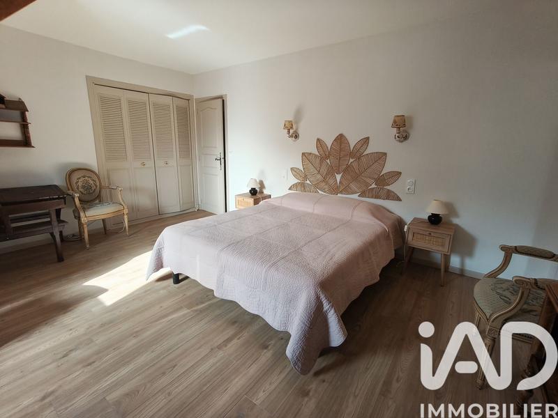 Maison de village - 301 m² - 11 pièces