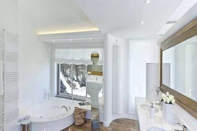 Villa - 600 m² - 8 pièces