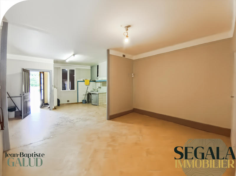 Maison - 96 m² - 4 pièces