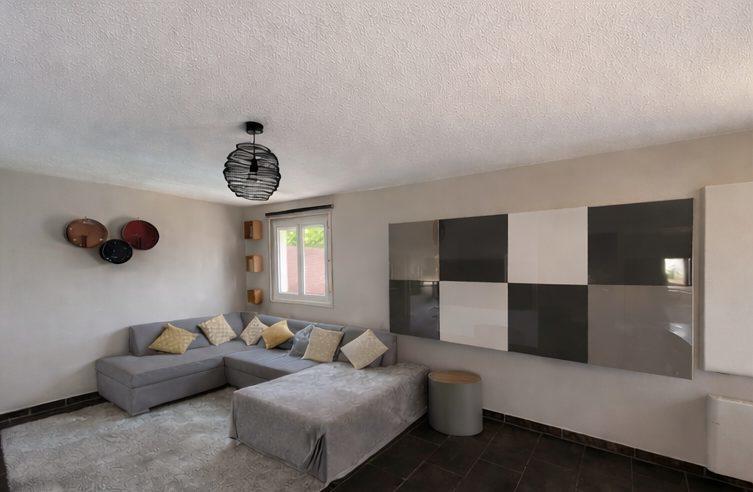 Maison - 140 m² - 5 pièces