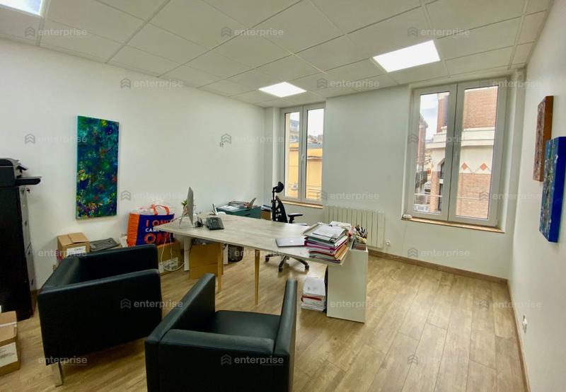 Local commercial - 200 m²