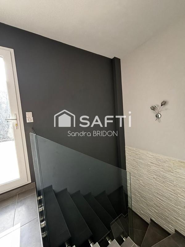 Villa - 179 m² - 8 pièces