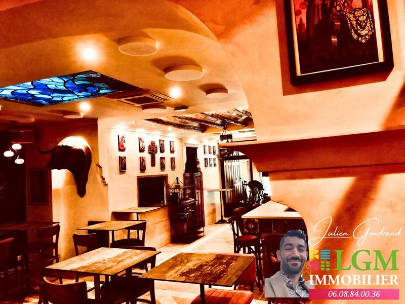 Immeuble - 300 m² - 5 pièces