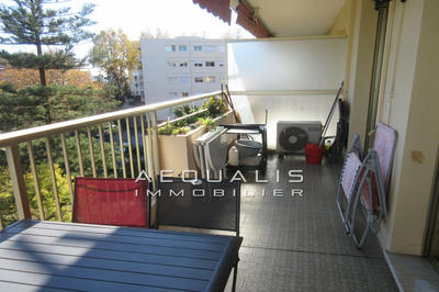 Appartement - 77 m² - 3 pièces