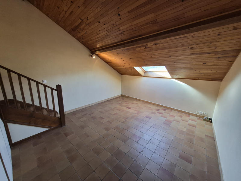 Immeuble - 85 m² - 3 pièces