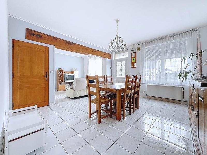 Maison - 130 m² - 5 pièces