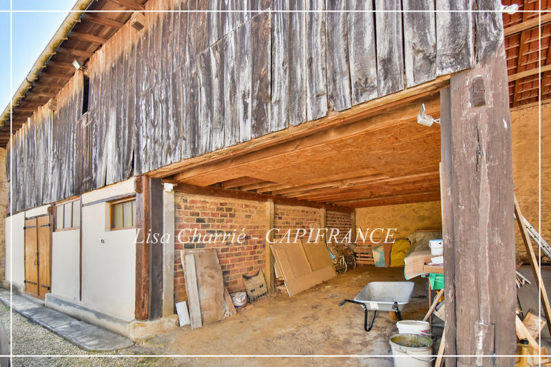 Propriété - 244 m² - 8 pièces