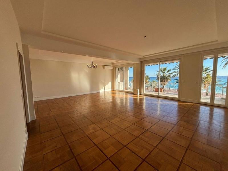 Appartement - 148 m² - 3 pièces