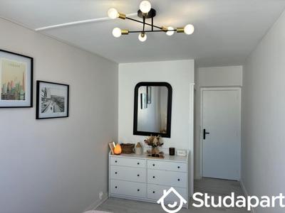 Chambre - 9 m² - 1 pièce