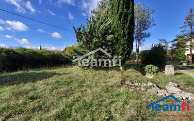 Terrain - 905 m²