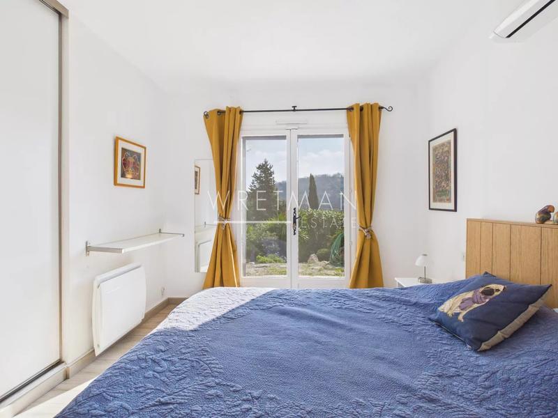 Maison - 185 m² - 6 pièces