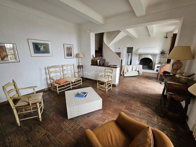 Maison - 180 m² - 7 pièces